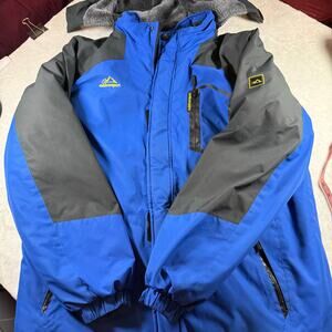 Outdoor Sport Blue And dark grey colorway water resistant Fleece lined Jacket